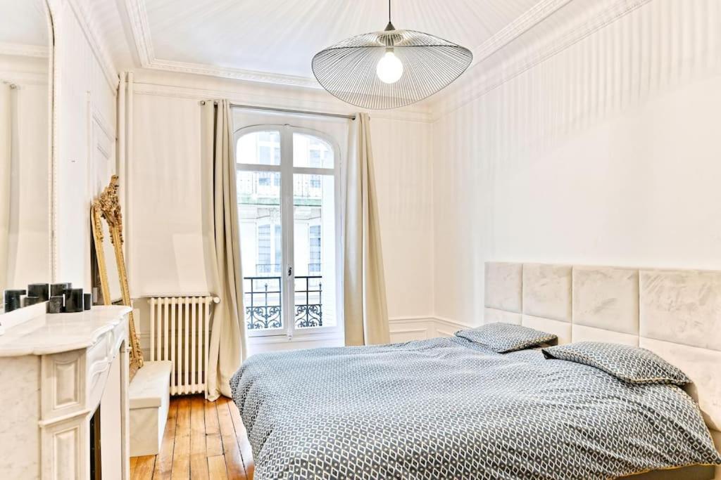 Appartement Haussmannien 17Eme Arrondissement Paříž Exteriér fotografie